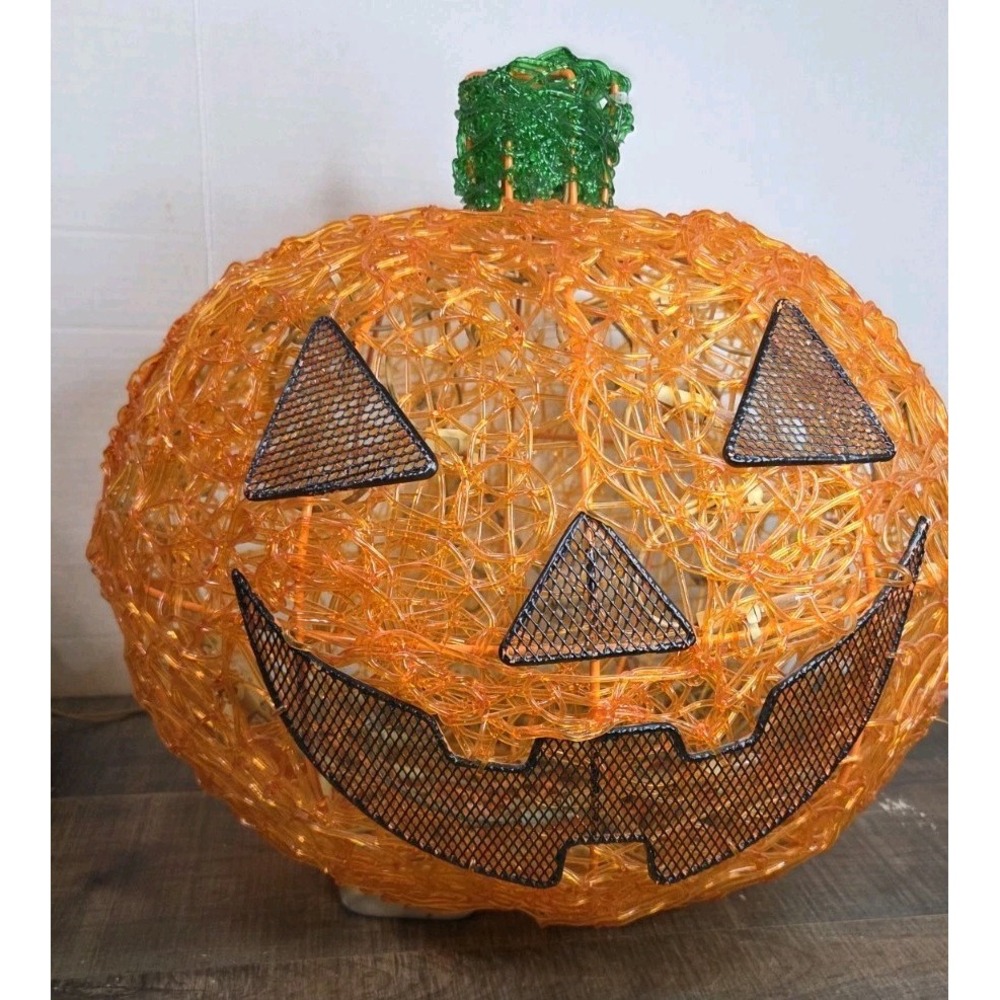 Lighted Pumpkin Spun Spaghetti String Wire Halloween 12 Inch Jack O Lantern